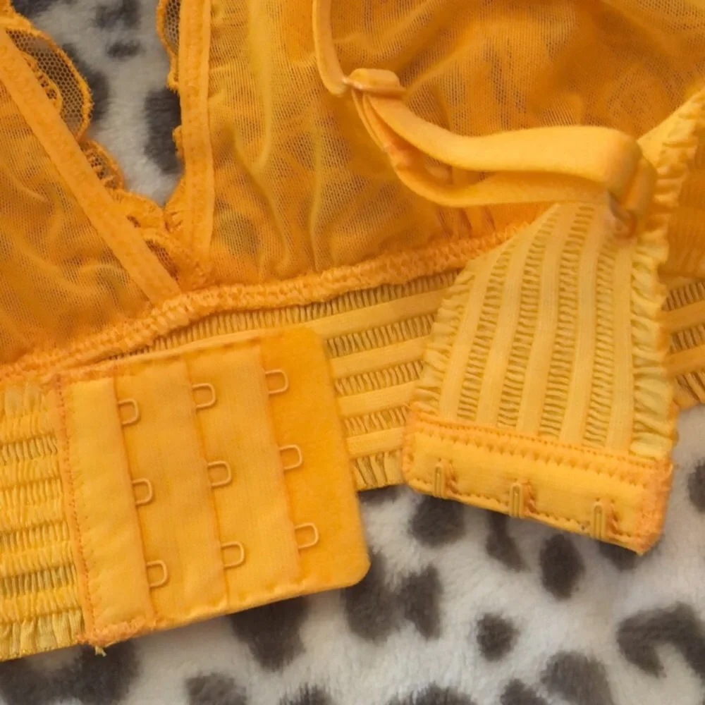 Aerie Lace Triangle Bra - Picture 9 of 13